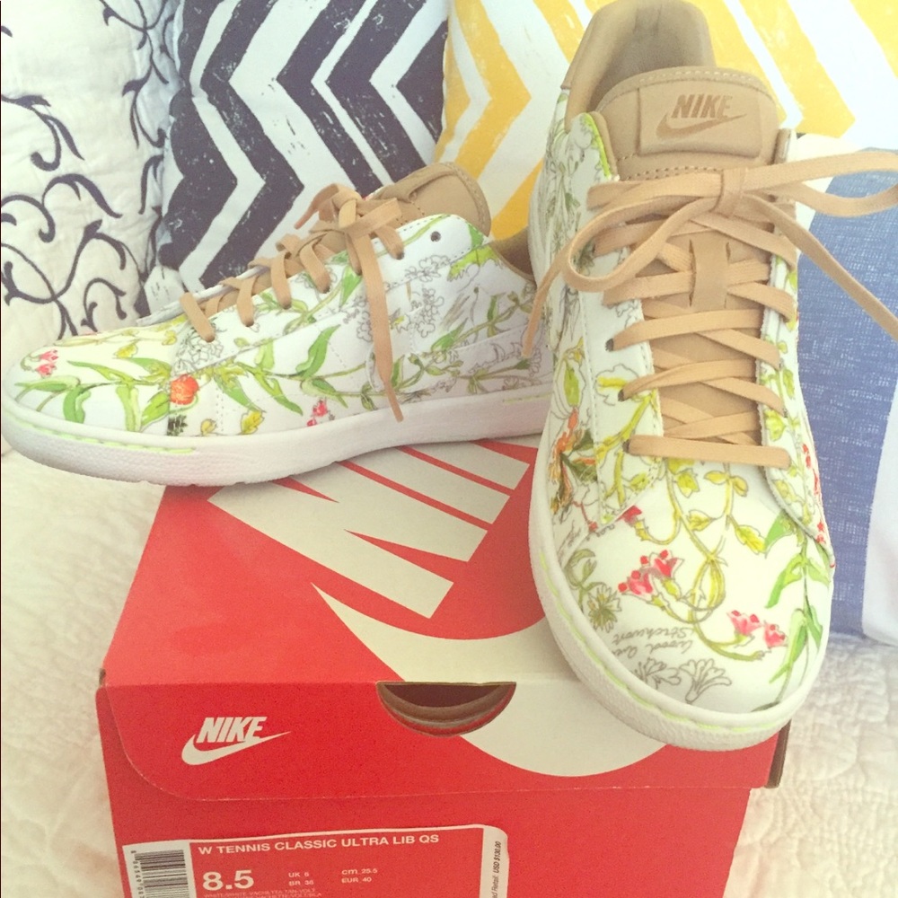 Women's NikeCourt Tennis Classic Ultra 'Liberty'
